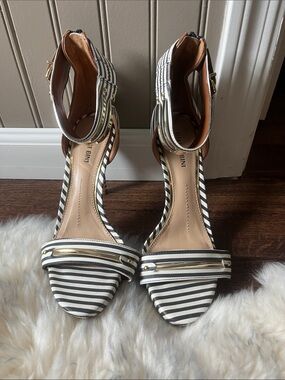 BRAND NEW GIANNI BINI ! Striped Ankle-Strap High Heel Sandals in Black & White